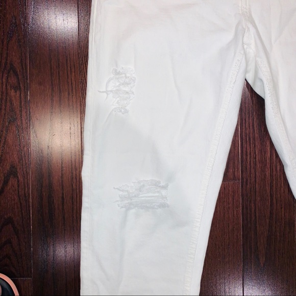 Zara Distressed White Jeans - Picture 3 of 9
